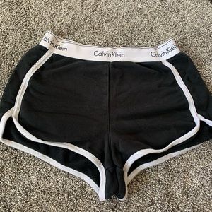 Calvin Klein shorts size small